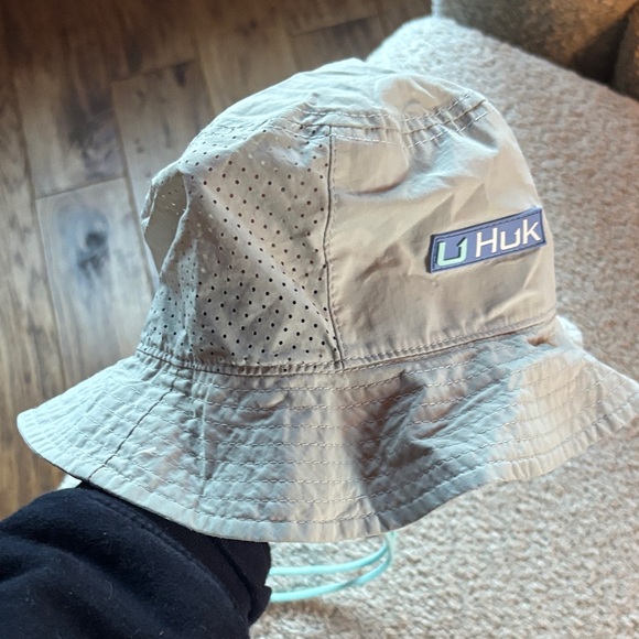 Huk Light Gray Bucket Hat - Picture 10 of 10